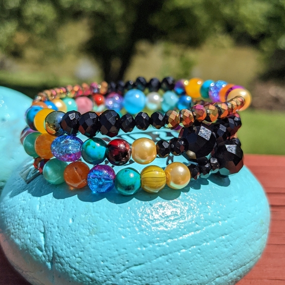 Beaded Bracelet Handmade Glass Rondelles Beads Artisan Colorful Sparkly Cute - Picture 5 of 14